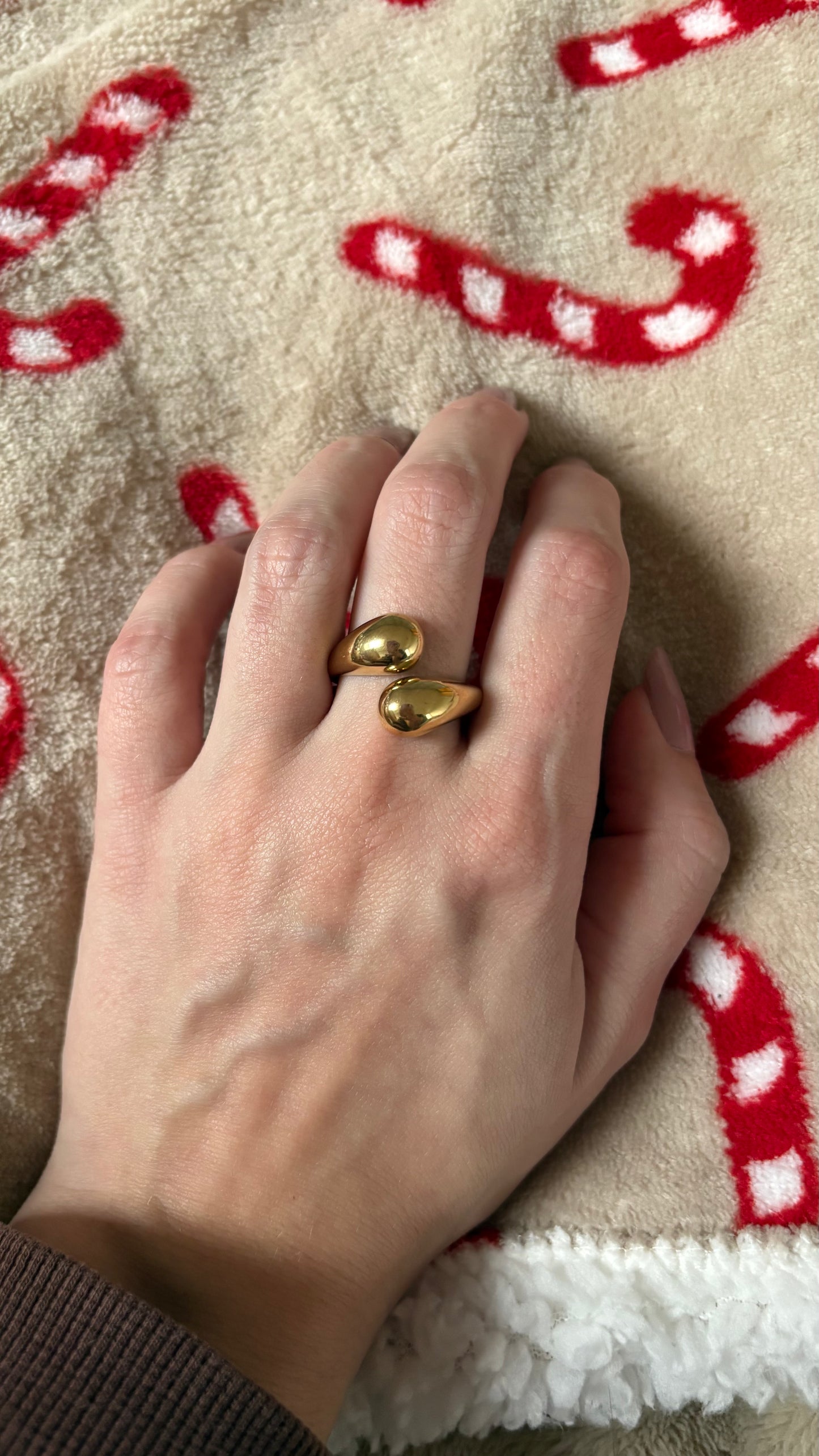 Ring intertwined goud
