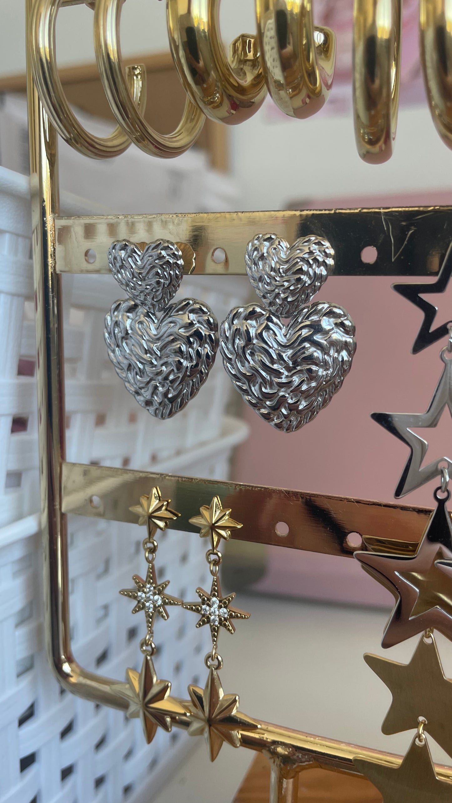 Twee hartjes oorbellen zilver