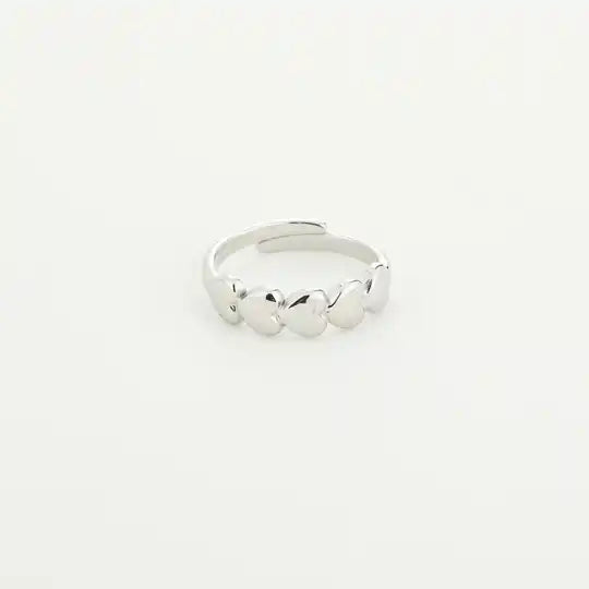 Hearts in  a row ring silver