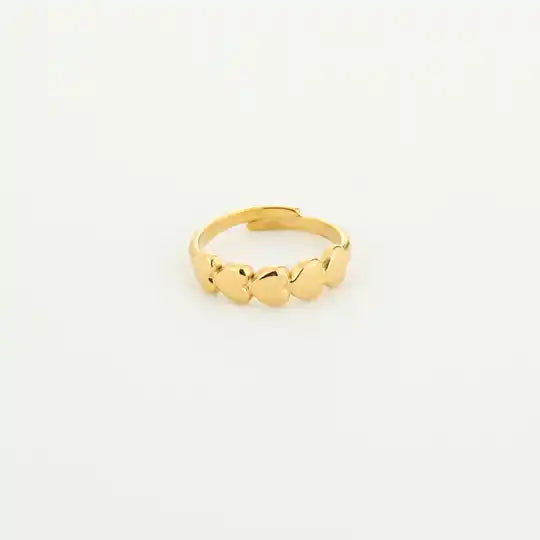 Hearts in a row ring gold