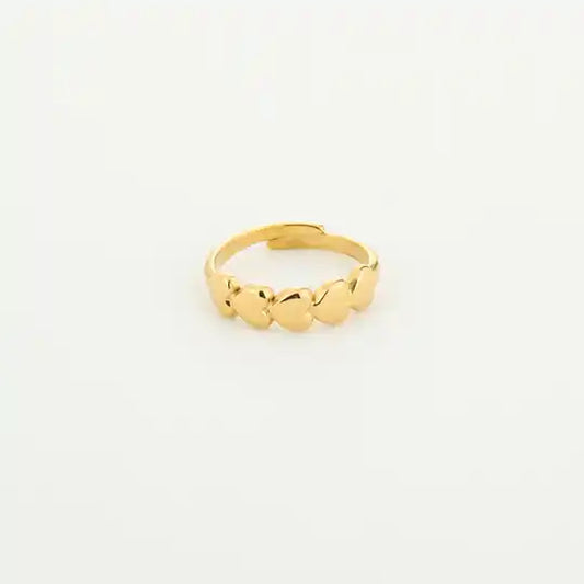 Hearts in a row ring gold