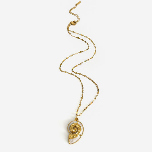 Schelp ketting goud