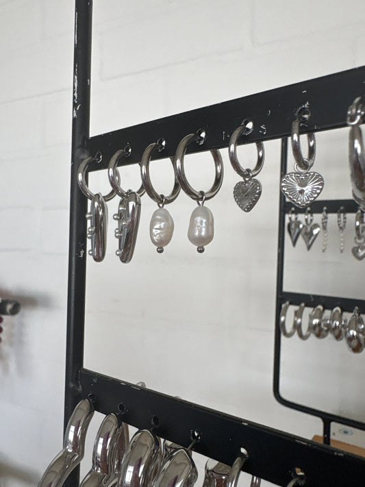 Zoet water parel oorbellen zilver