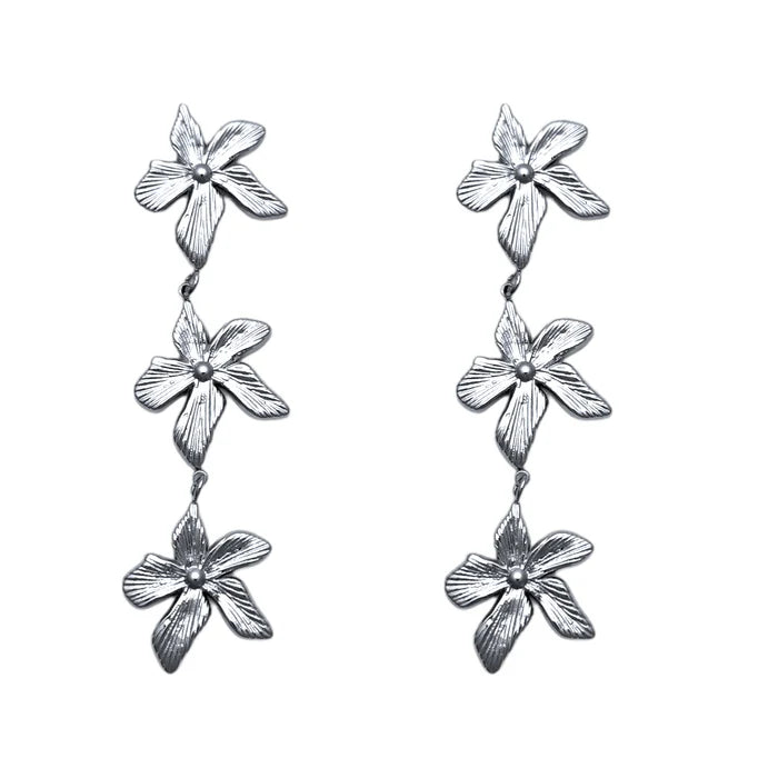 Triple flower oorbellen zilver