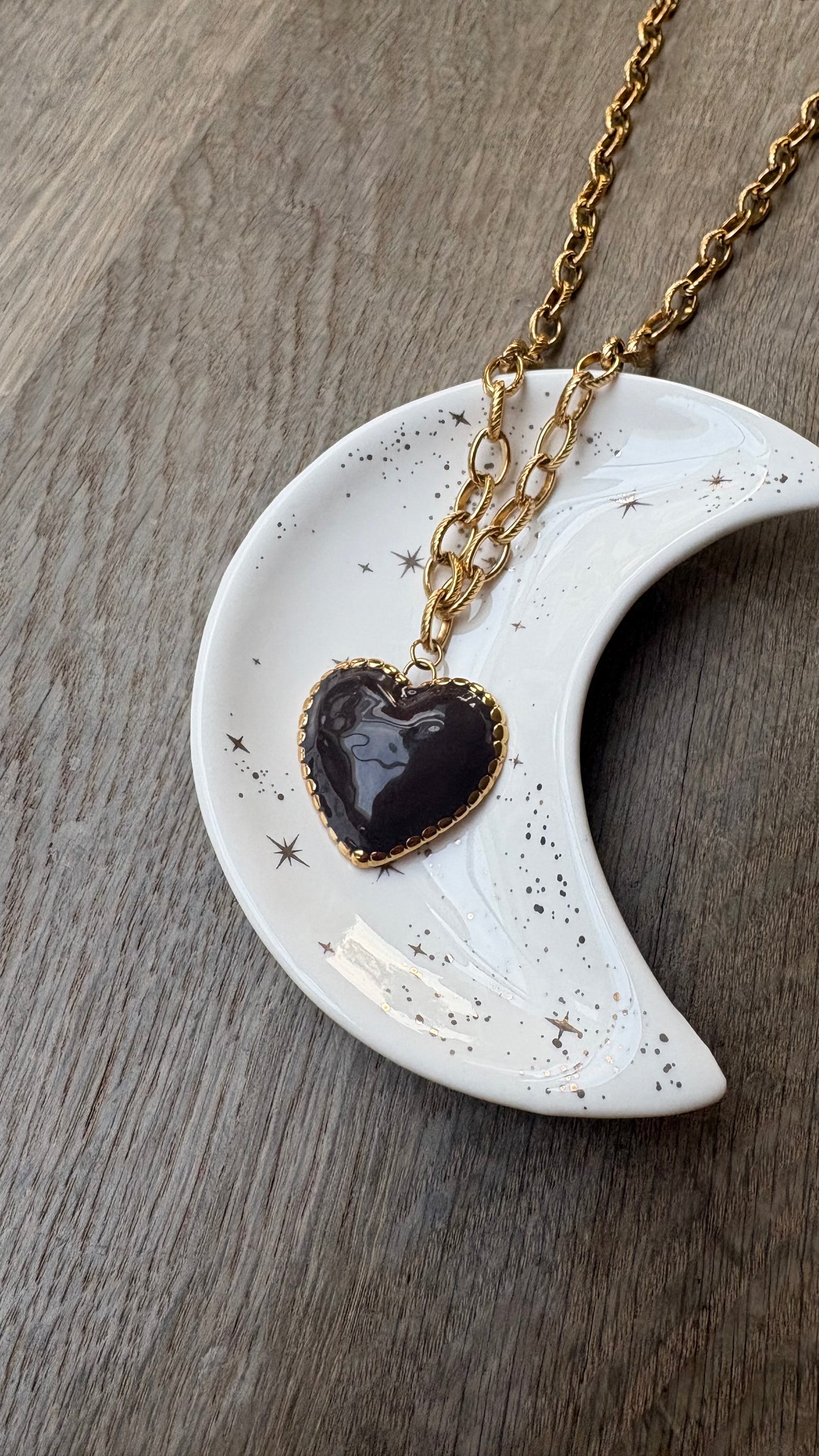 Lange hart ketting bruin