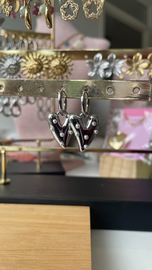 Kleine parel hart oorbellen zilver